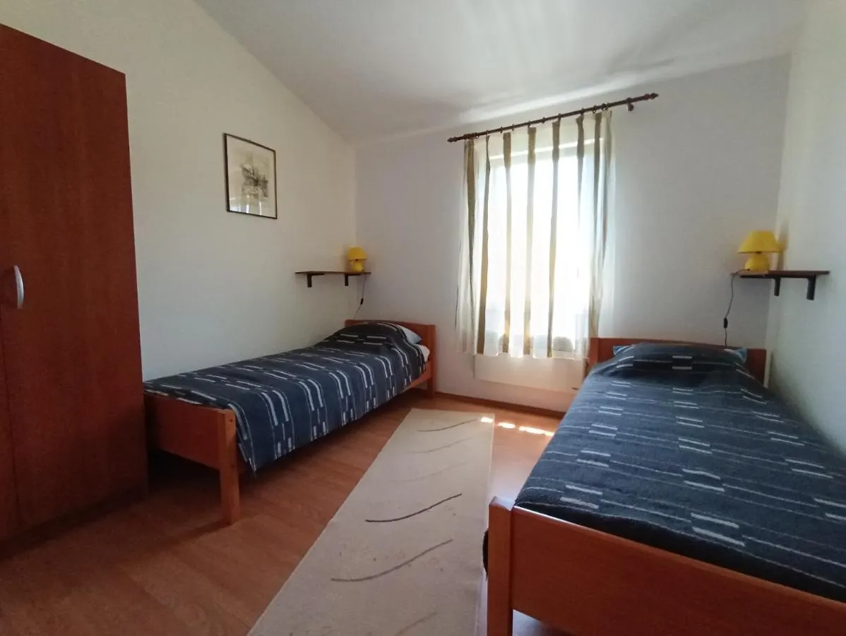 Apartman Utiha Nevidane